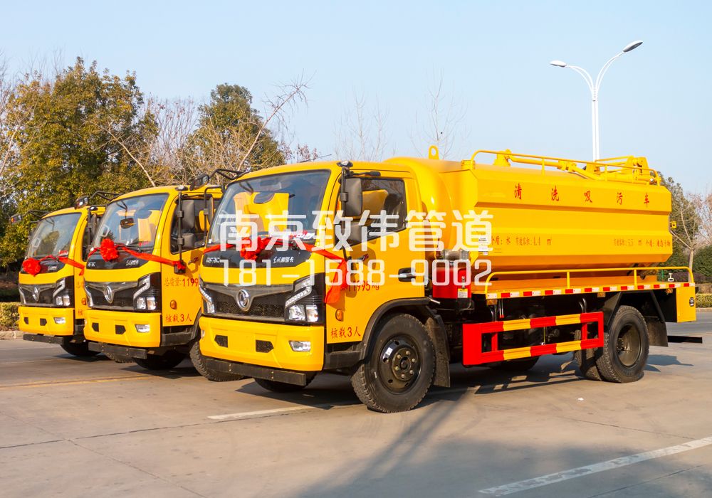 369文体多利卡吸污车